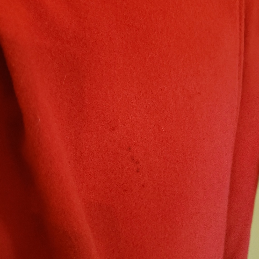 Red jacket - Picture 3 of 4